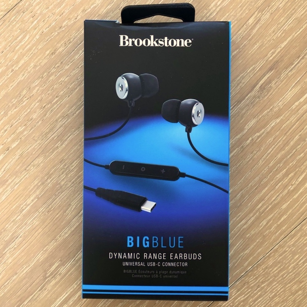 🎁Brookstone🎁New BIGBLUE Earbuds Wired Corded USB-C Connector Extra Ear Gels